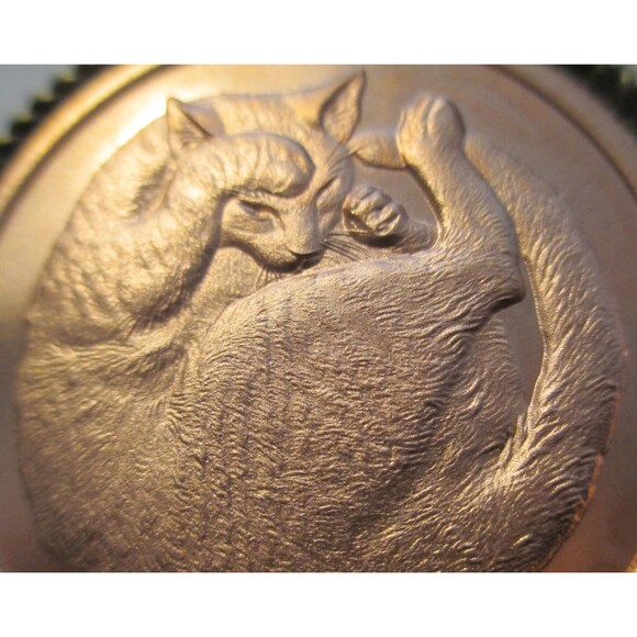 NEW! SLEEPING CAT  .999 Fine Copper High Relief Kitten Pet owners Round/Pendant - Picture 2 of 7